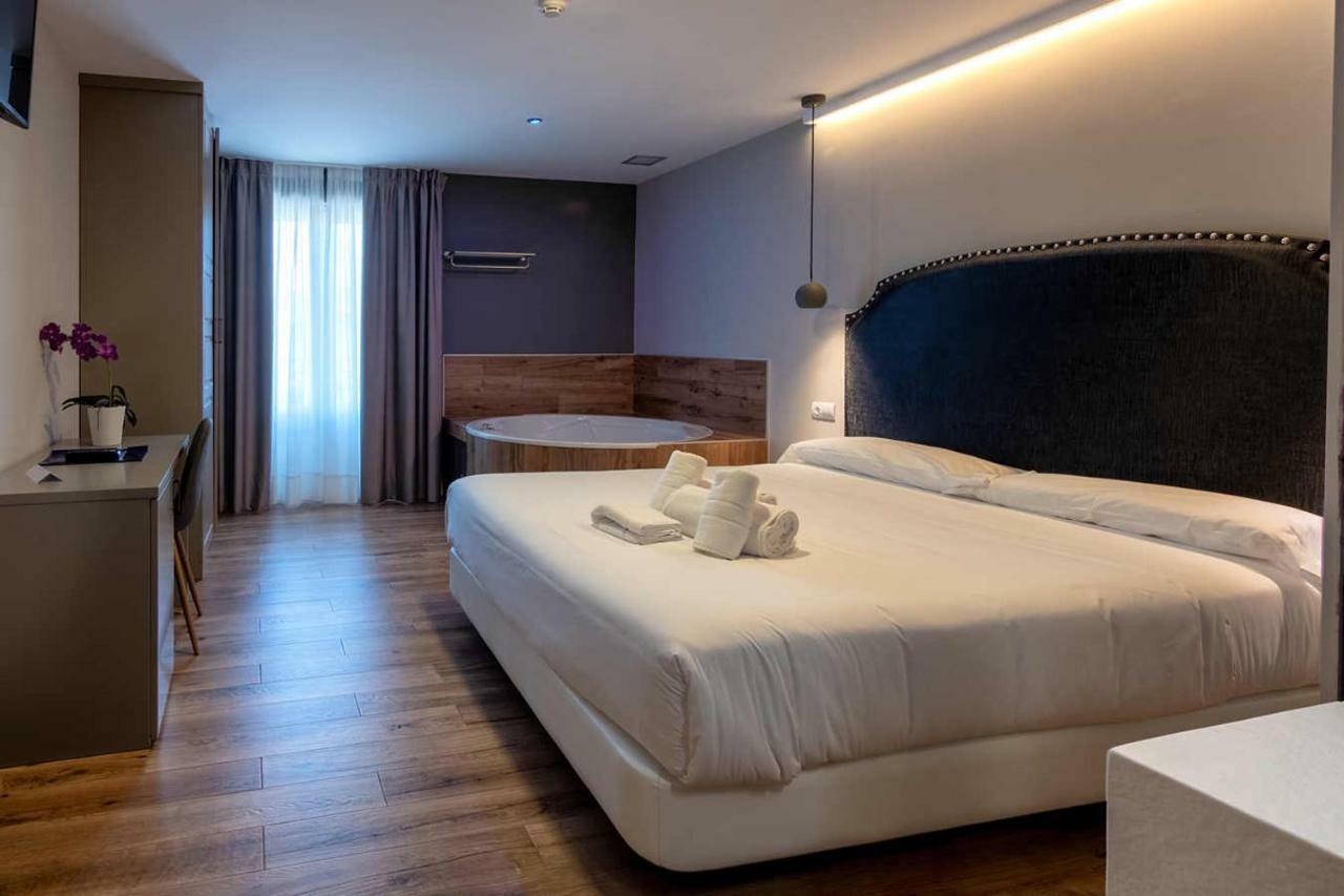 Hotel Gastronomico Torre De Galizano Kültér fotó